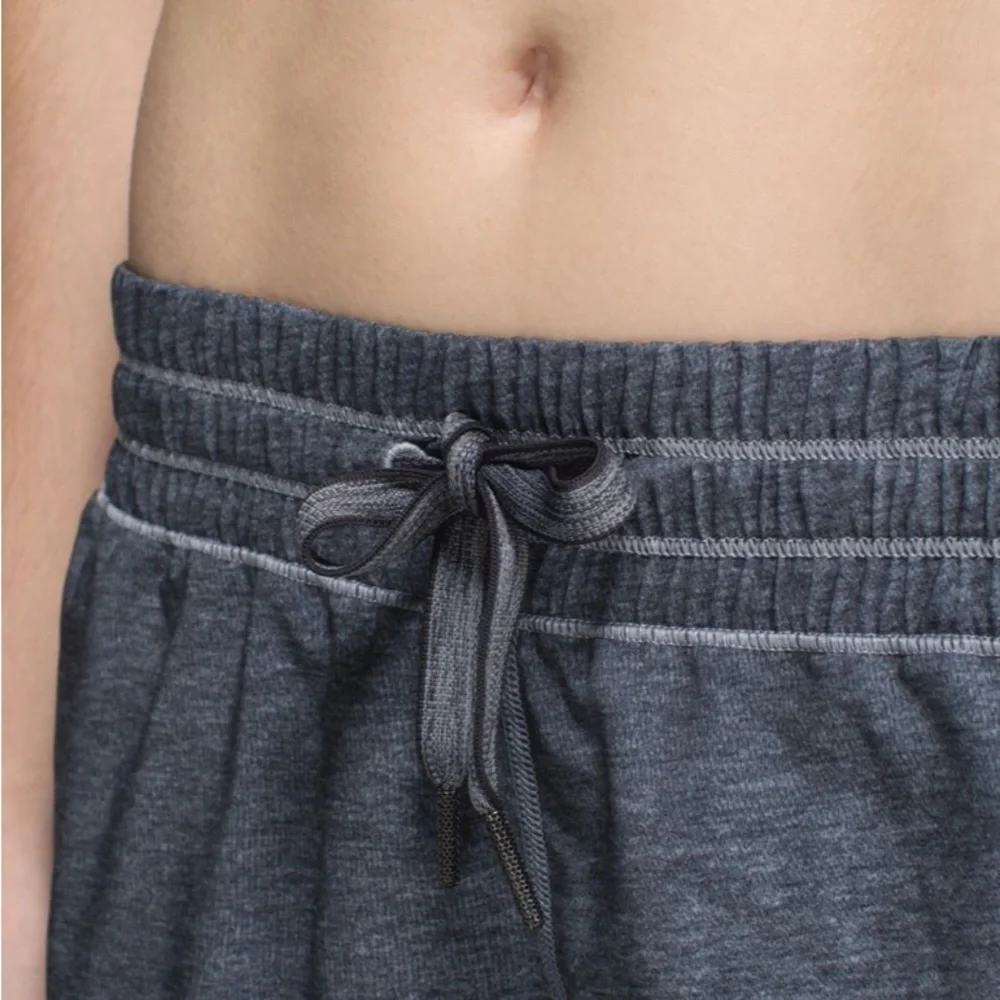Lululemon Seek The Heat Short